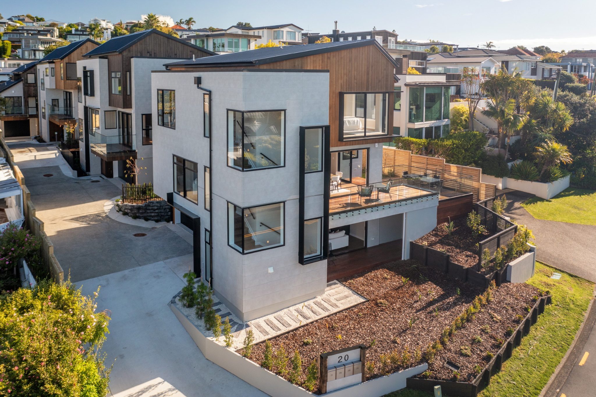 BEACH RD, CASTOR BAY - JH GROUP